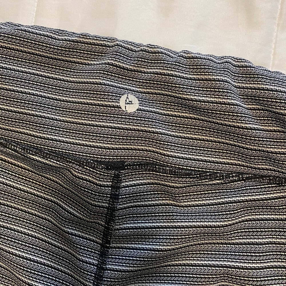 Striped 90 degree leggings